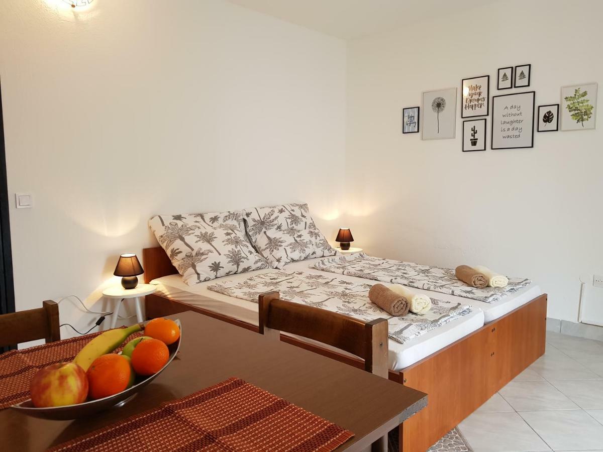 Apartamento Casa Nostra Funtana Exterior foto