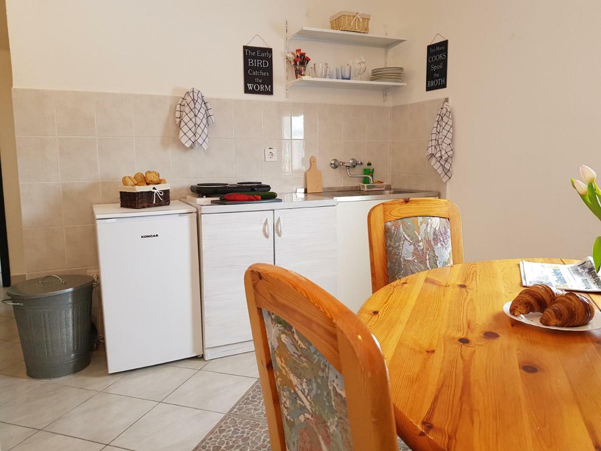 Apartamento Casa Nostra Funtana Exterior foto