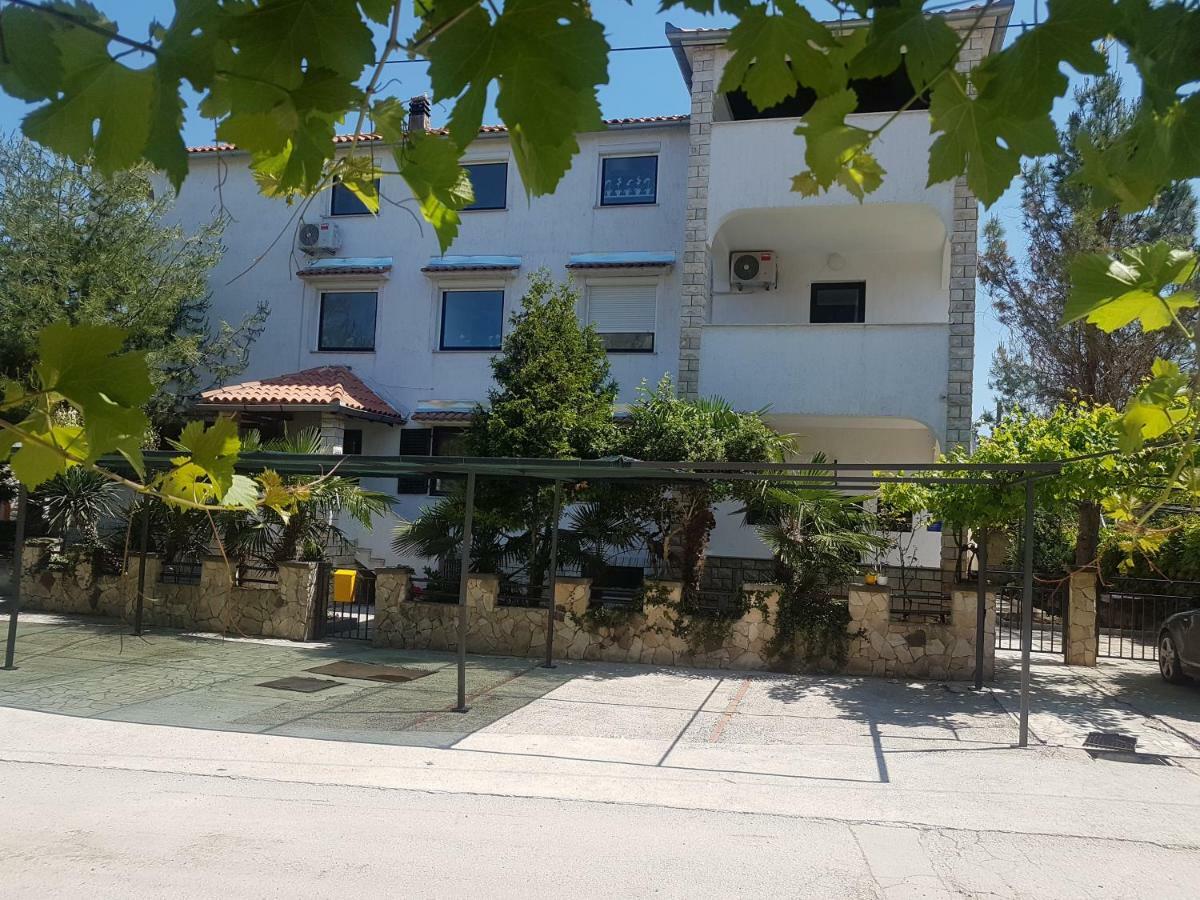 Apartamento Casa Nostra Funtana Exterior foto