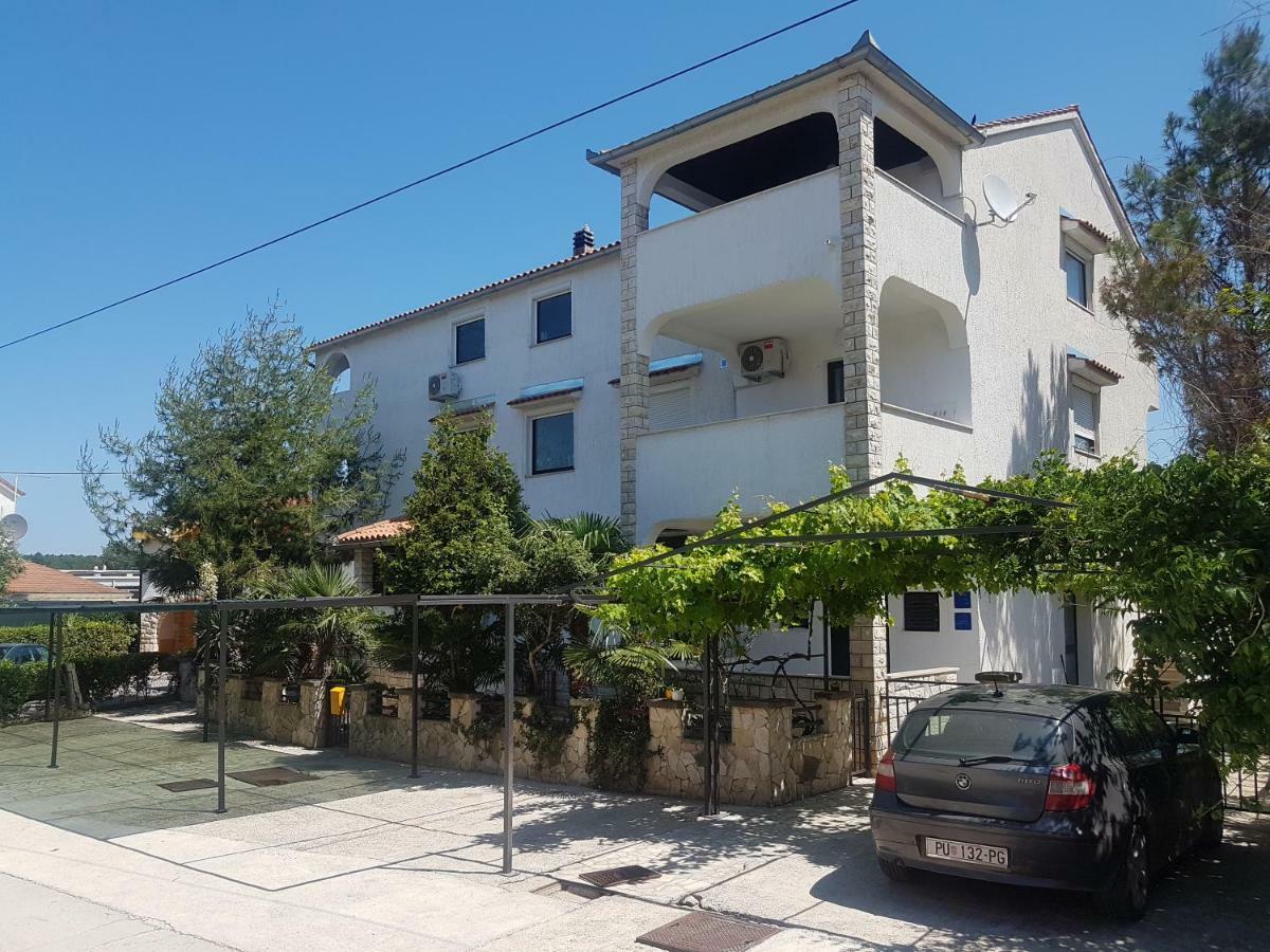 Apartamento Casa Nostra Funtana Exterior foto